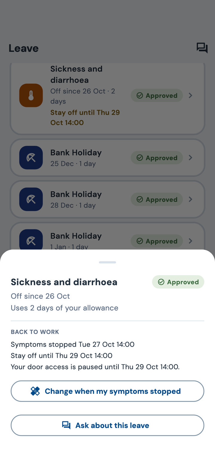 Jade's absence in the employee app: off since Mon 26 Oct, symptoms stopped Tue 14:00, she can come back from Thu 14:00 and her door access is paused until then